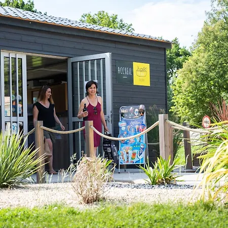 Confort 10 Campingplatz *