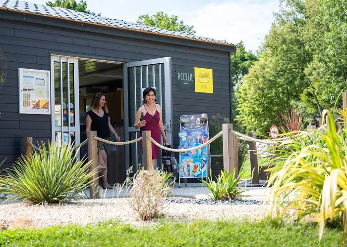 Confort 10 אתר קמפינג *