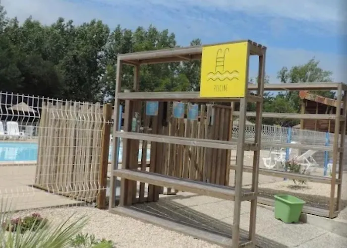 Campsite Confort 10 *